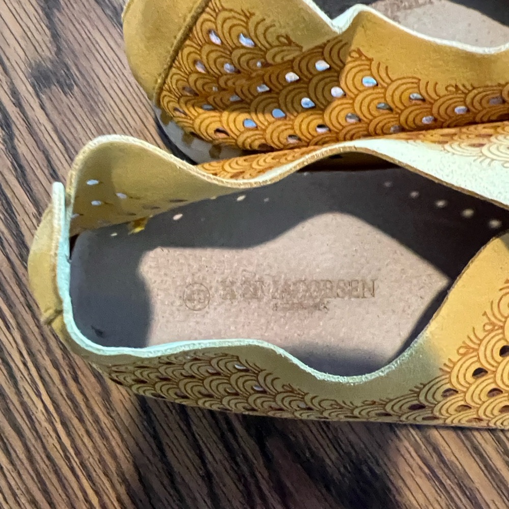 Ilse Jacobsen HORNBAEK Women's Tulip Shoes in a perforated yellow - Picture 2 of 5
